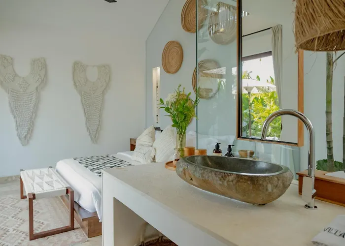 Tropical Oasis In - Ruby Villa Canggu (Bali)