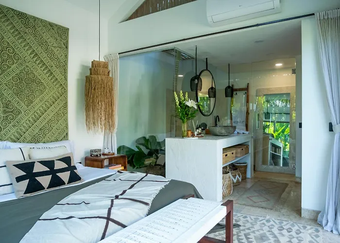 Tropical Oasis In - Ruby * Canggu (Bali)