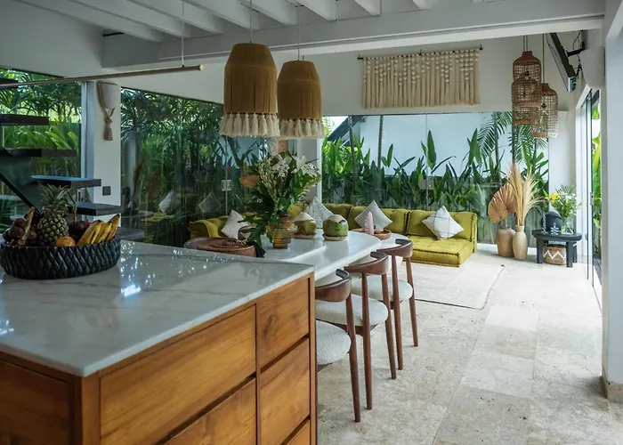 Tropical Oasis In - Ruby * Canggu (Bali)