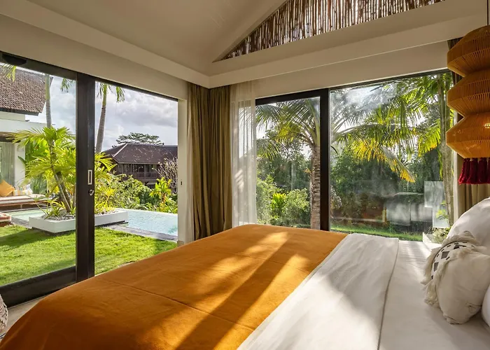 Tropical Oasis In - Ruby * Canggu (Bali)
